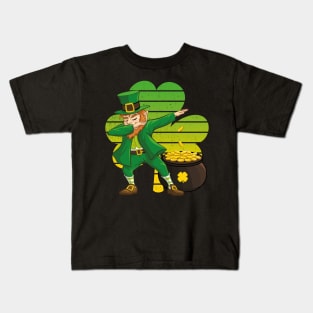 Dabbing Leprechaun St. Patricks Day Vintage Retro Clover Shamrock Kids T-Shirt